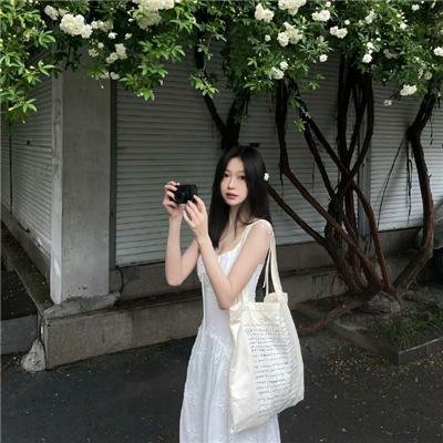 笼里的女人